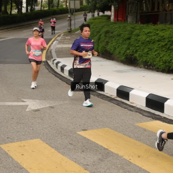 Runner Photo 4259896