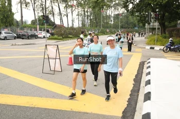 Runner Photo 4259904
