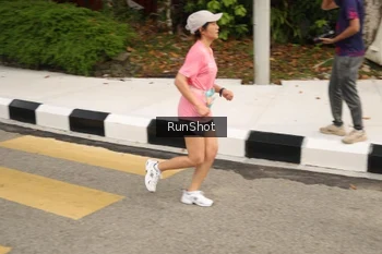 Runner Photo 4259911