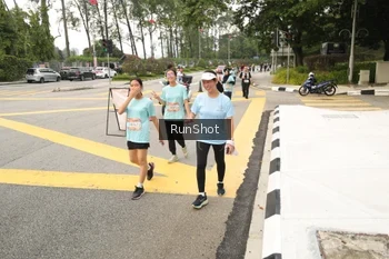 Runner Photo 4259912