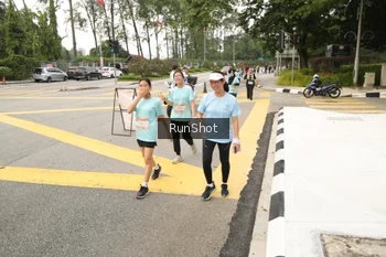 Runner Photo 4259913