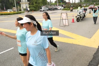 Runner Photo 4259917