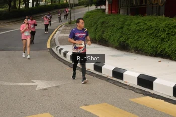 Runner Photo 4259936