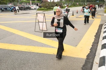 Runner Photo 4259944