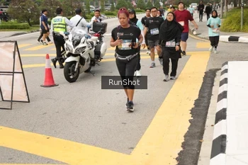 Runner Photo 4259976