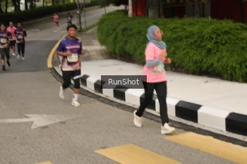 Runner Photo 4259993