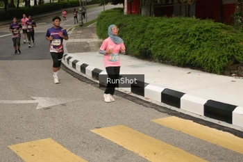 Runner Photo 4259997