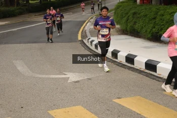 Runner Photo 4259998