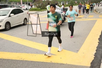 Runner Photo 4260053