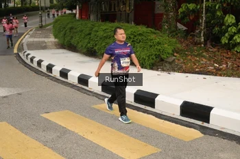 Runner Photo 4260110