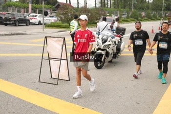 Runner Photo 4260111