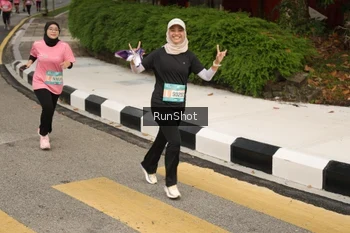 Runner Photo 4260200