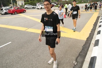 Runner Photo 4260304