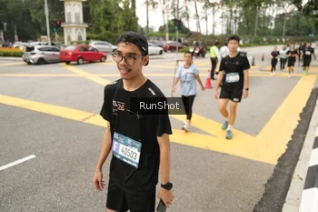 Runner Photo 4260305