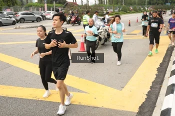 Runner Photo 4260342