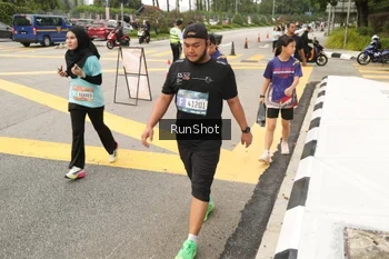 Runner Photo 4260381