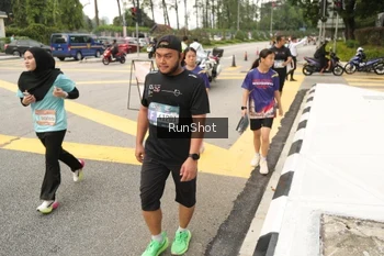 Runner Photo 4260384