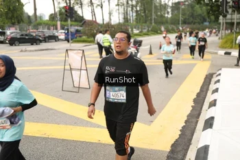 Runner Photo 4260410