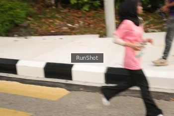 Runner Photo 4260421
