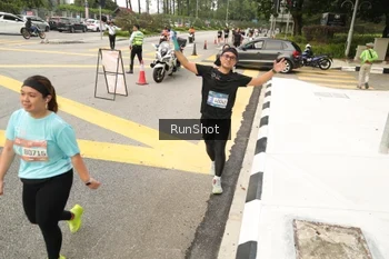Runner Photo 4260465