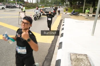 Runner Photo 4260474