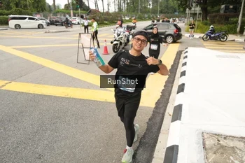 Runner Photo 4260476