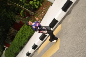 Runner Photo 4260551