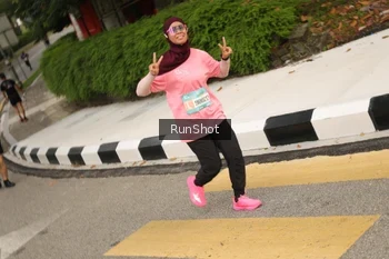 Runner Photo 4260587