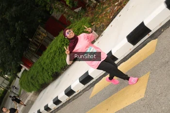 Runner Photo 4260591