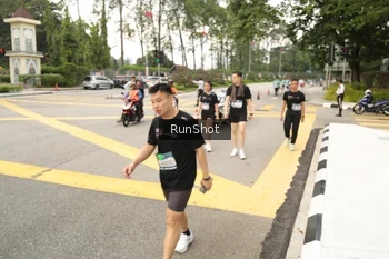 Runner Photo 4260612