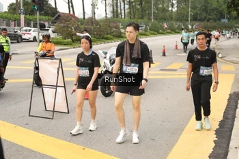 Runner Photo 4260613