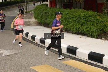 Runner Photo 4260623