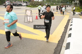 Runner Photo 4260725