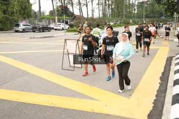 Runner Photo 4260749