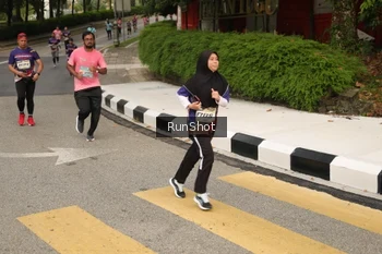 Runner Photo 4260814