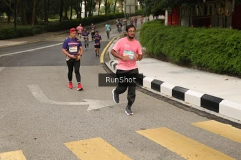 Runner Photo 4260817