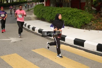 Runner Photo 4260819