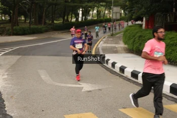 Runner Photo 4260825
