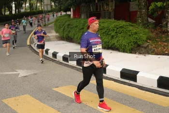 Runner Photo 4260844