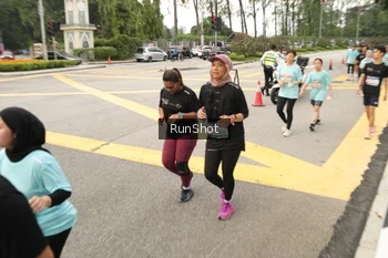 Runner Photo 4260853