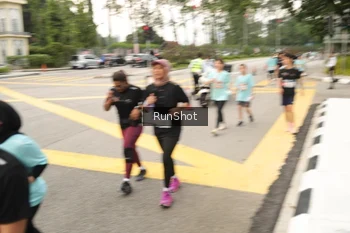 Runner Photo 4260858