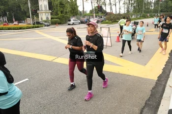 Runner Photo 4260860