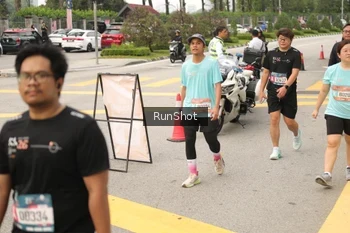 Runner Photo 4260908