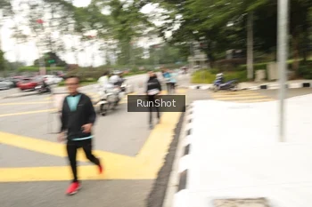 Runner Photo 4260935