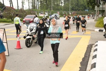 Runner Photo 4261000