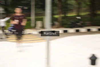 Runner Photo 4261002