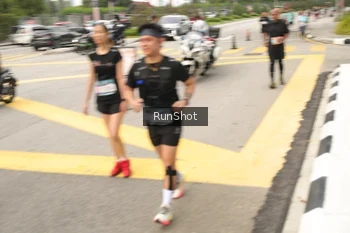 Runner Photo 4261045