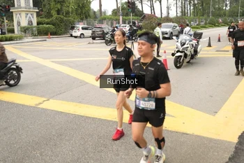 Runner Photo 4261048