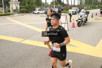 Runner Photo 4261051