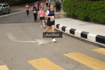 Runner Photo 4261062